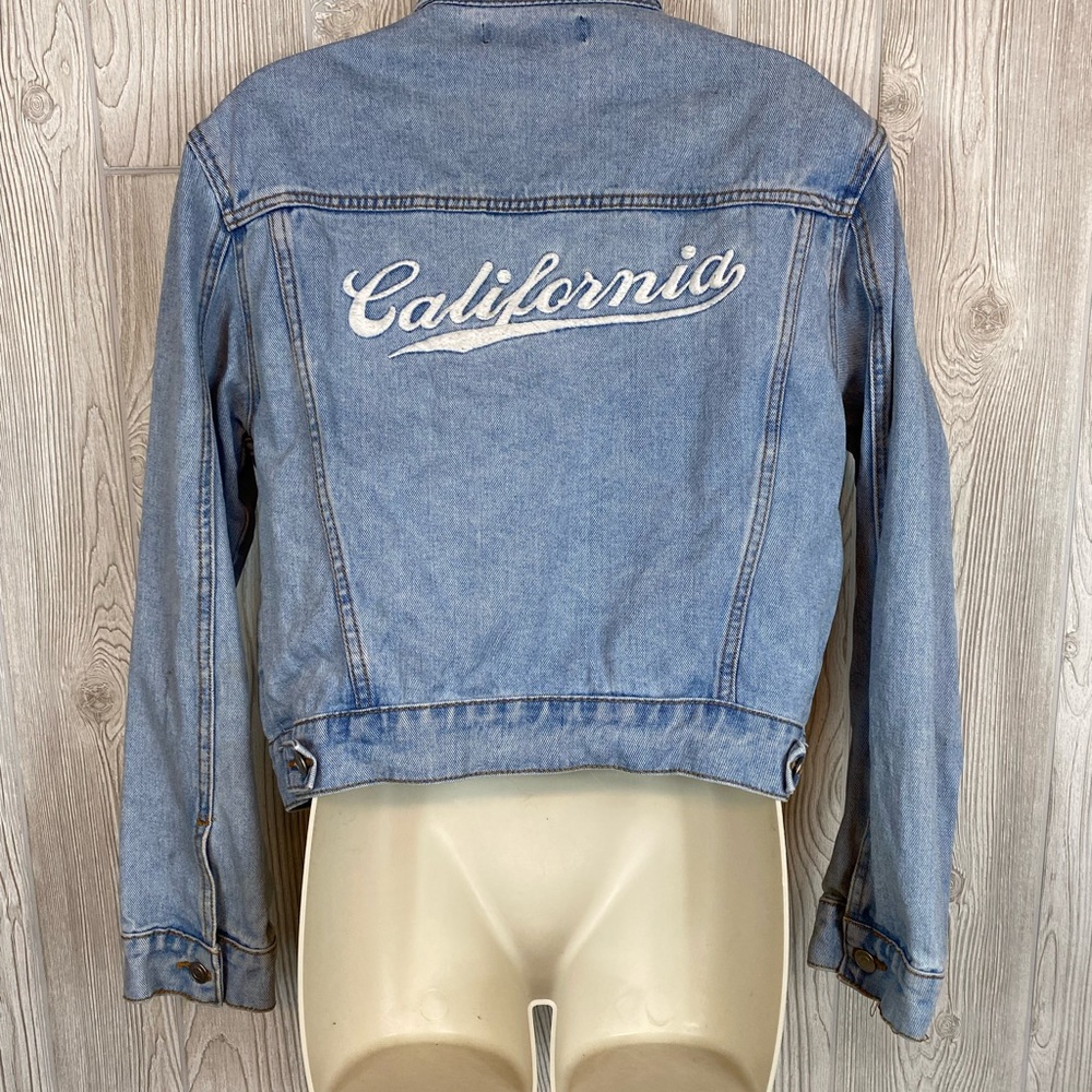 Forever 21 California Embroidered Jean‎ Jacket L